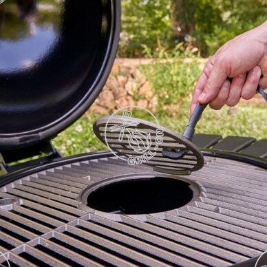 Anglinis lauko grilis Kamado Char-Griller Akorn 8